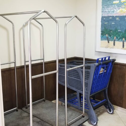 Handy facility carts available at Marco Apollo 1001 for easy transportation of luggage and supplies.